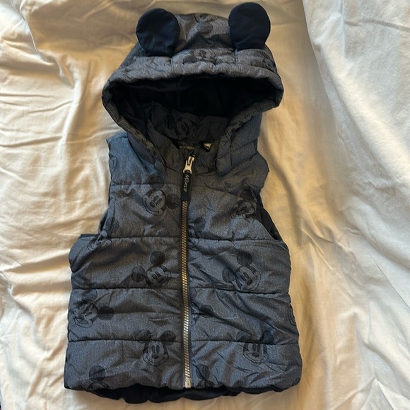 Disney Other - Disney X H&M - insulated vest. Size 12-18 months